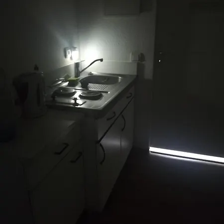 Am Messegelaende بيت ضيافة *